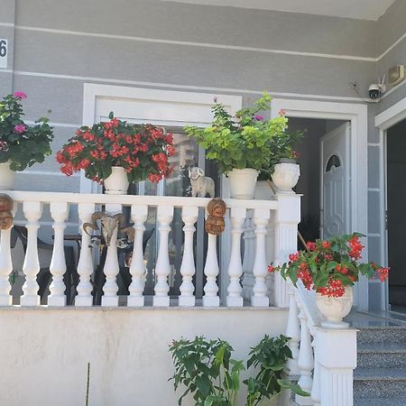Luxury Room'S By Lika Sarande Exterior photo