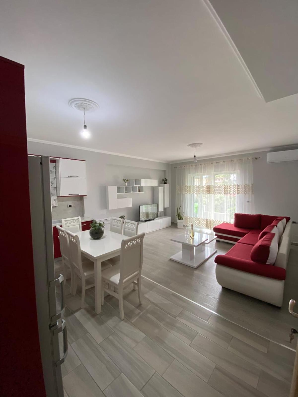 Luxury Room'S By Lika Sarande Exterior photo