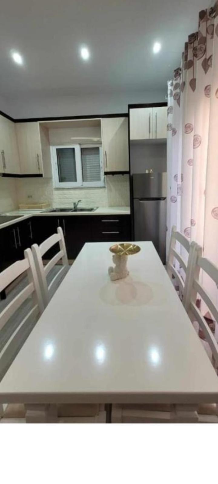 Luxury Room'S By Lika Sarande Exterior photo